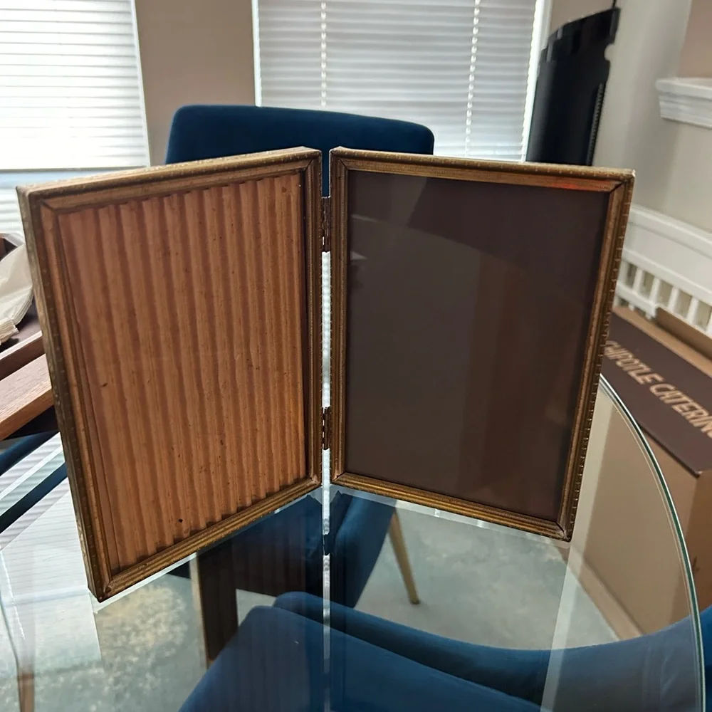 Vintage Double Photo Frame - Picture 7 of 8